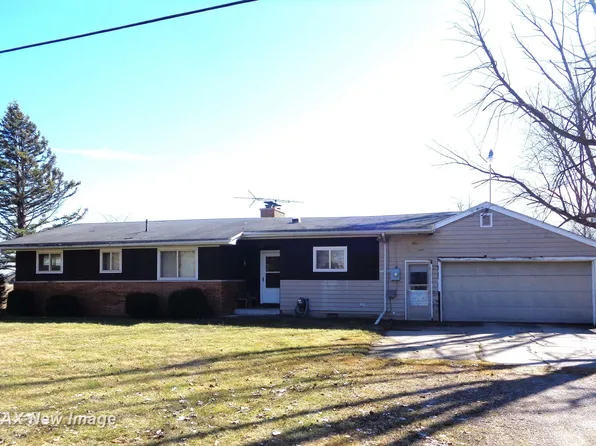 3751 Pierce Rd, Saginaw, MI 48604