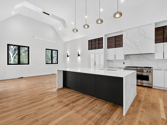 2nd image of 3 Cobtail Way