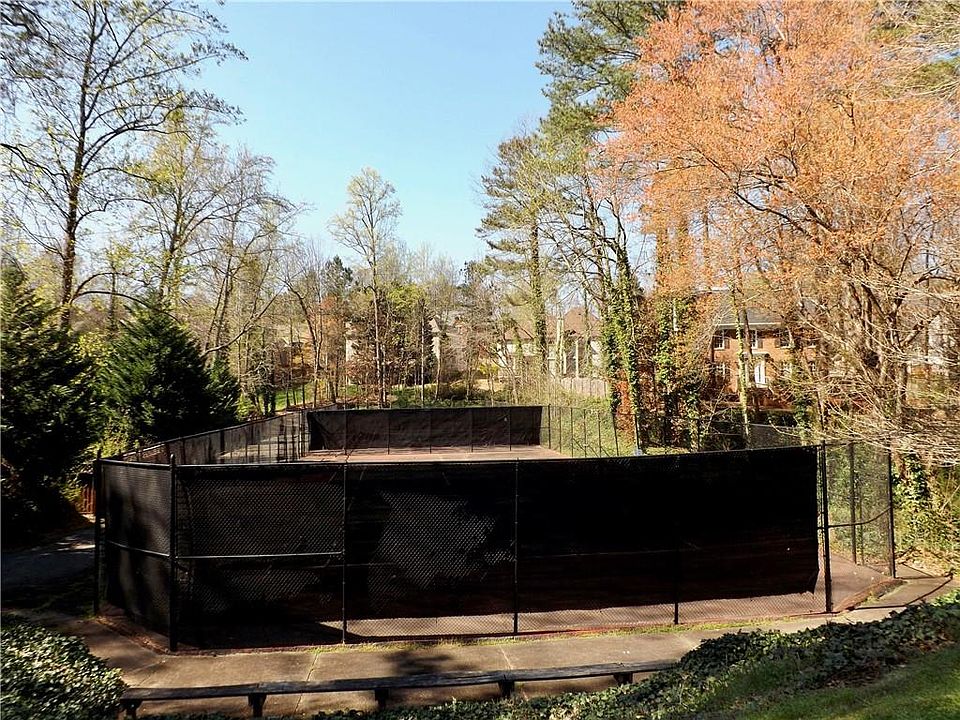 2nd image of 3539 Meadow Chase Dr
