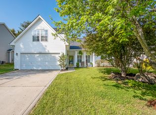 12028 Regent Ridge Ln, Charlotte, NC 28278