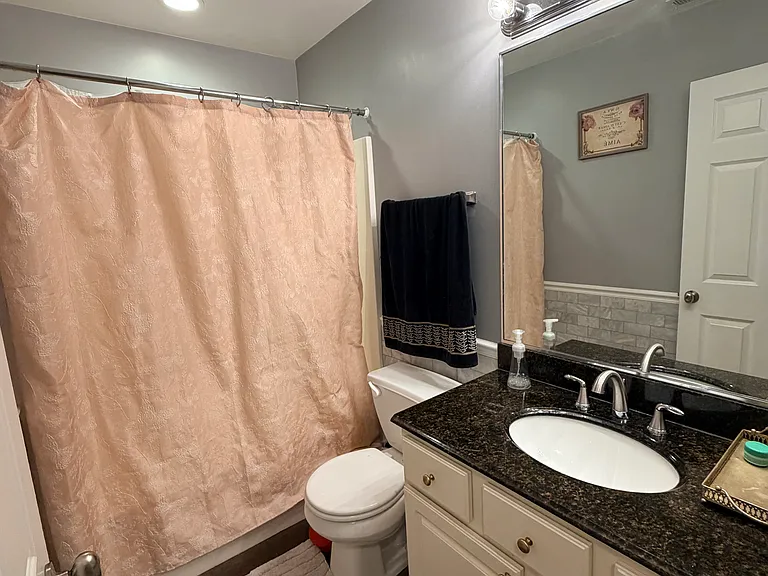 172 N East River Rd — Photo 39
