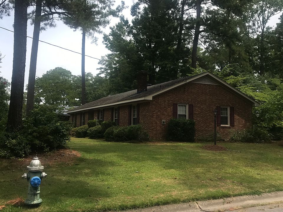 2nd image of 2201 Tanglewood Dr