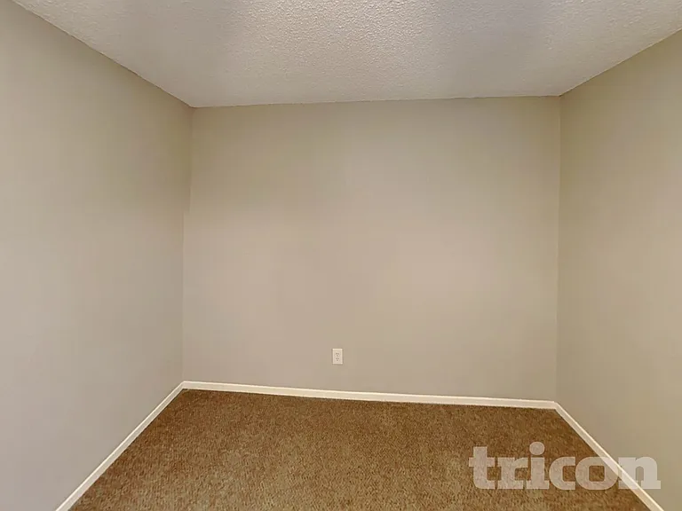 3029 Meadowmoor St — Photo 12