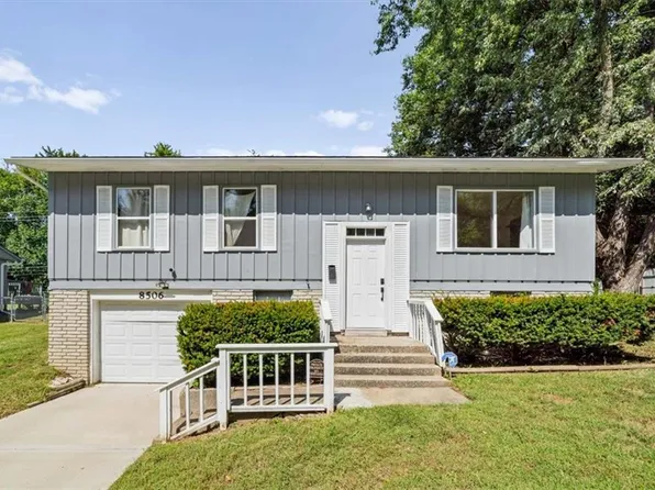 8506 E 91st St, Kansas City, MO 64138