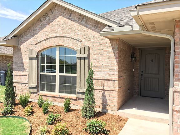 2nd image of 12701 Quaker Dr