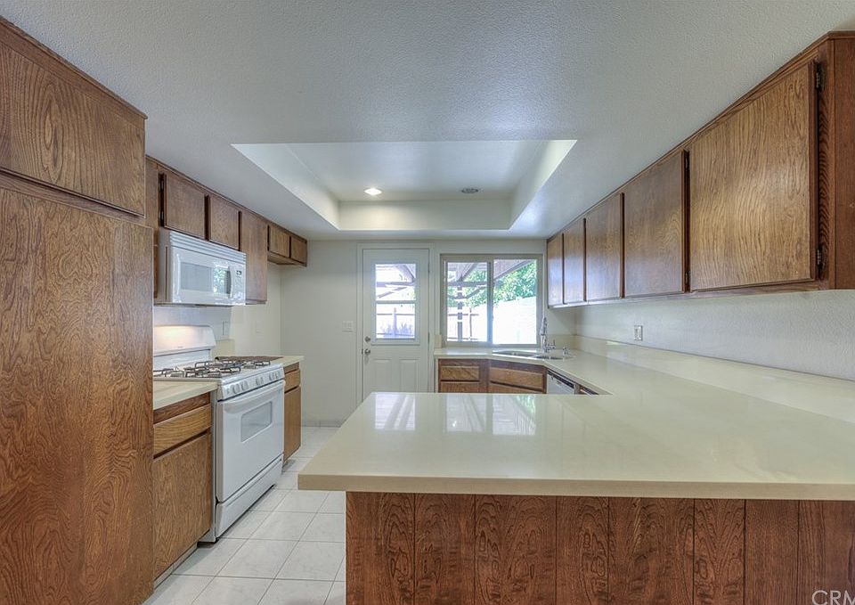 1st image of 1211 E Jason Dr