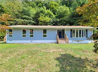 3734 Mud Fork Rd, Chapmanville, WV 25508