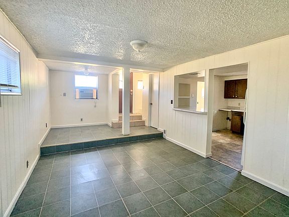 2nd image of 905 9th Ave #1/2