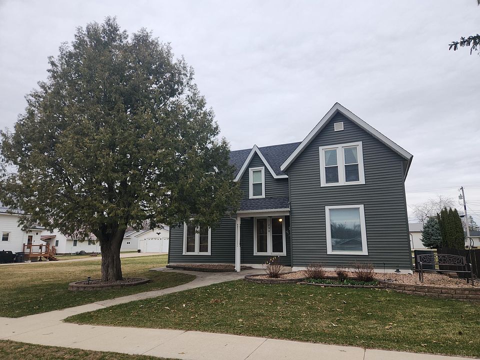 1st image of 204 W Main St