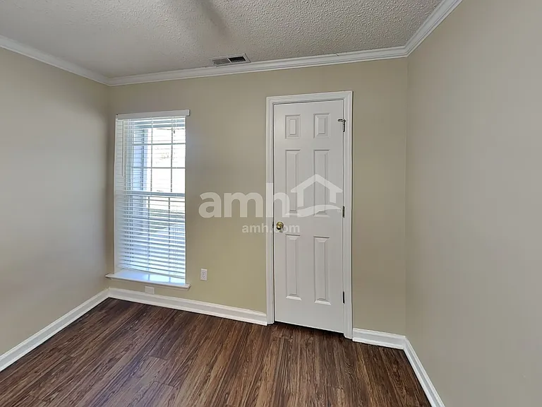2227 Joann Dr — Photo 16