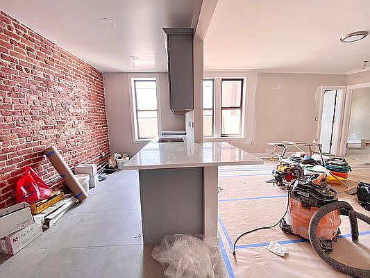 1st image of 5406 Skillman Ave APT 4A