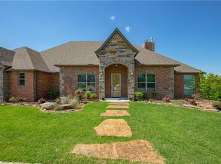 4209 Crystal Springs Rd, Moore, OK 73160
