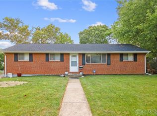 1402 Amberley Dr, Dayton, OH