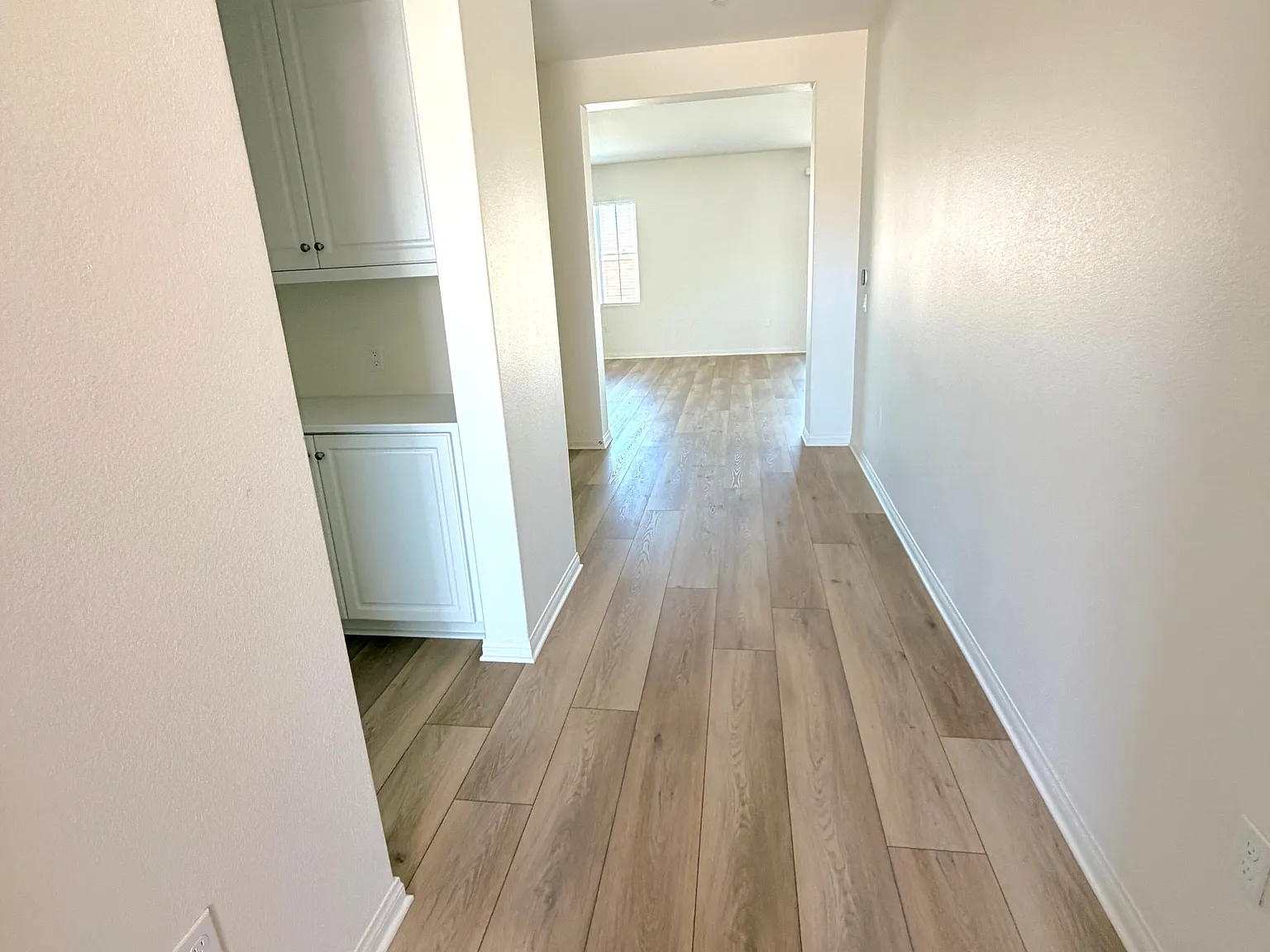 5 bed, 2866 sqft, $3,600 — Photo 3