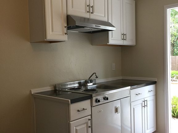 4th image of 3302 Ocean Ave #3