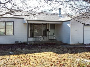 323 W Carlyle St, Wichita, KS 67217