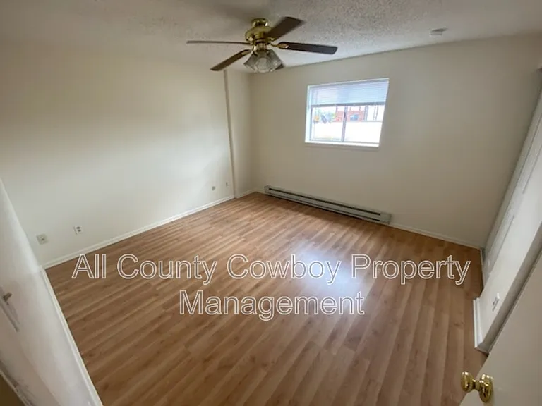704 Ferris Ct #3 — Photo 7