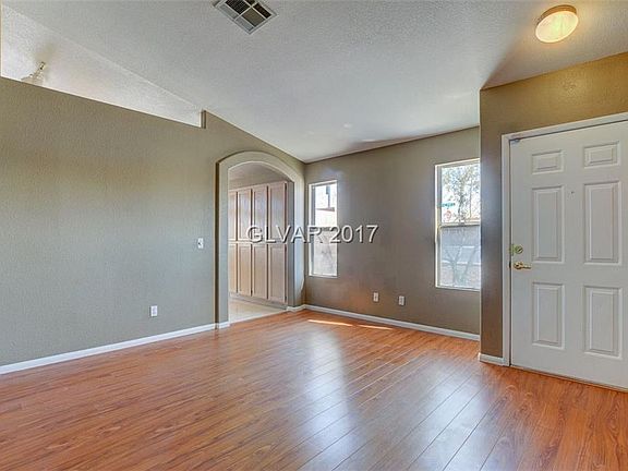 5th image of 2882 Mount Hope Dr