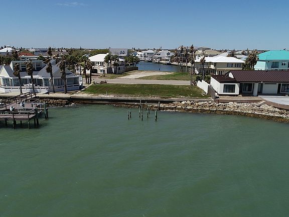 3rd image of 1897 Bay Shore Dr
