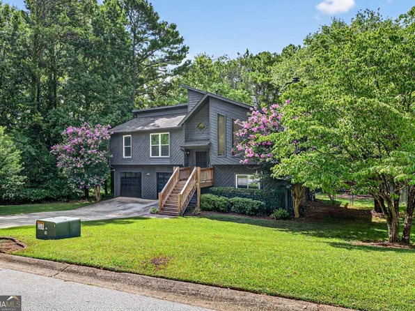 1270 Gin House Ln, Lawrenceville, GA 30045