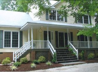 5619 Crany Creek Dr, Gloucester, VA 23061