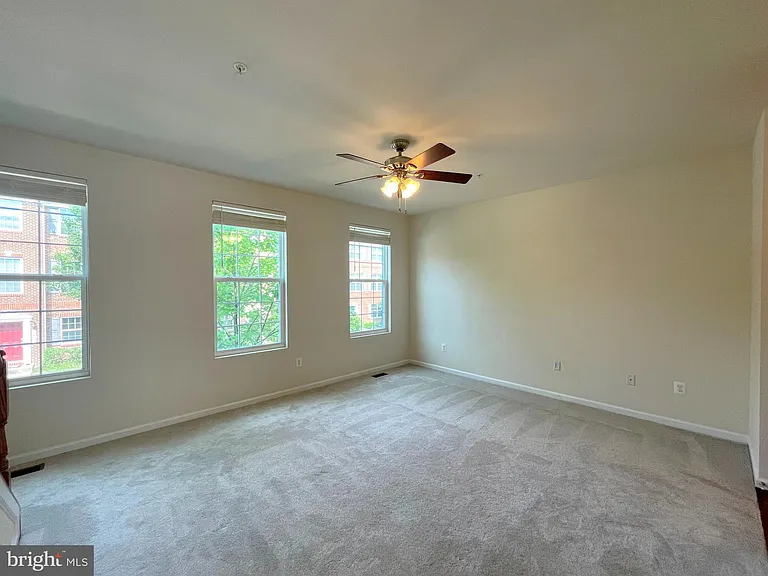 2863 Hedgerow Pl — Photo 11