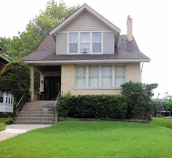 1st image of 3642 Glenmore Ave