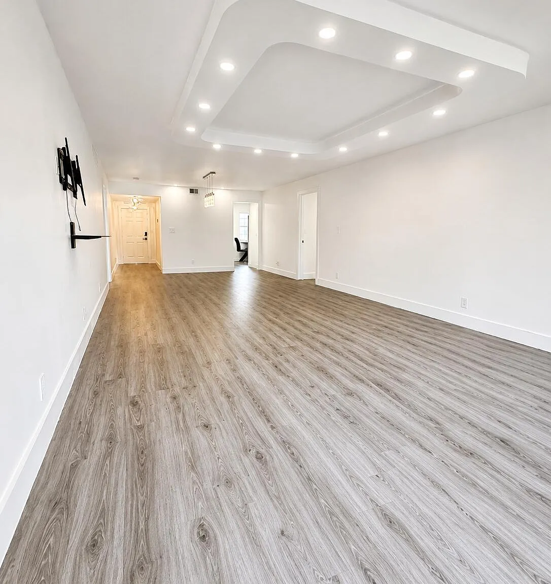 3 bed, 2.5 bath, 1560 sqft, $2,975 — Photo 3