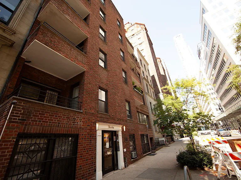 30 E 38th St #5D — Photo 9