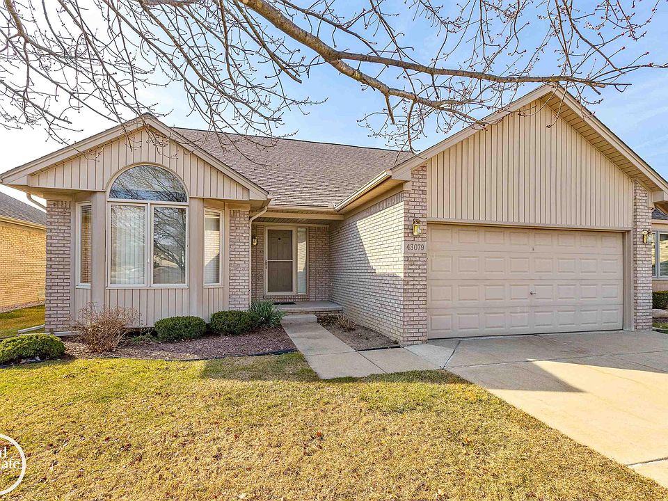 1st image of 43079 Pointe Dr