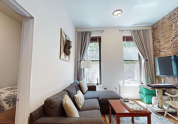 4th image of 55 W 89th St APT 2F