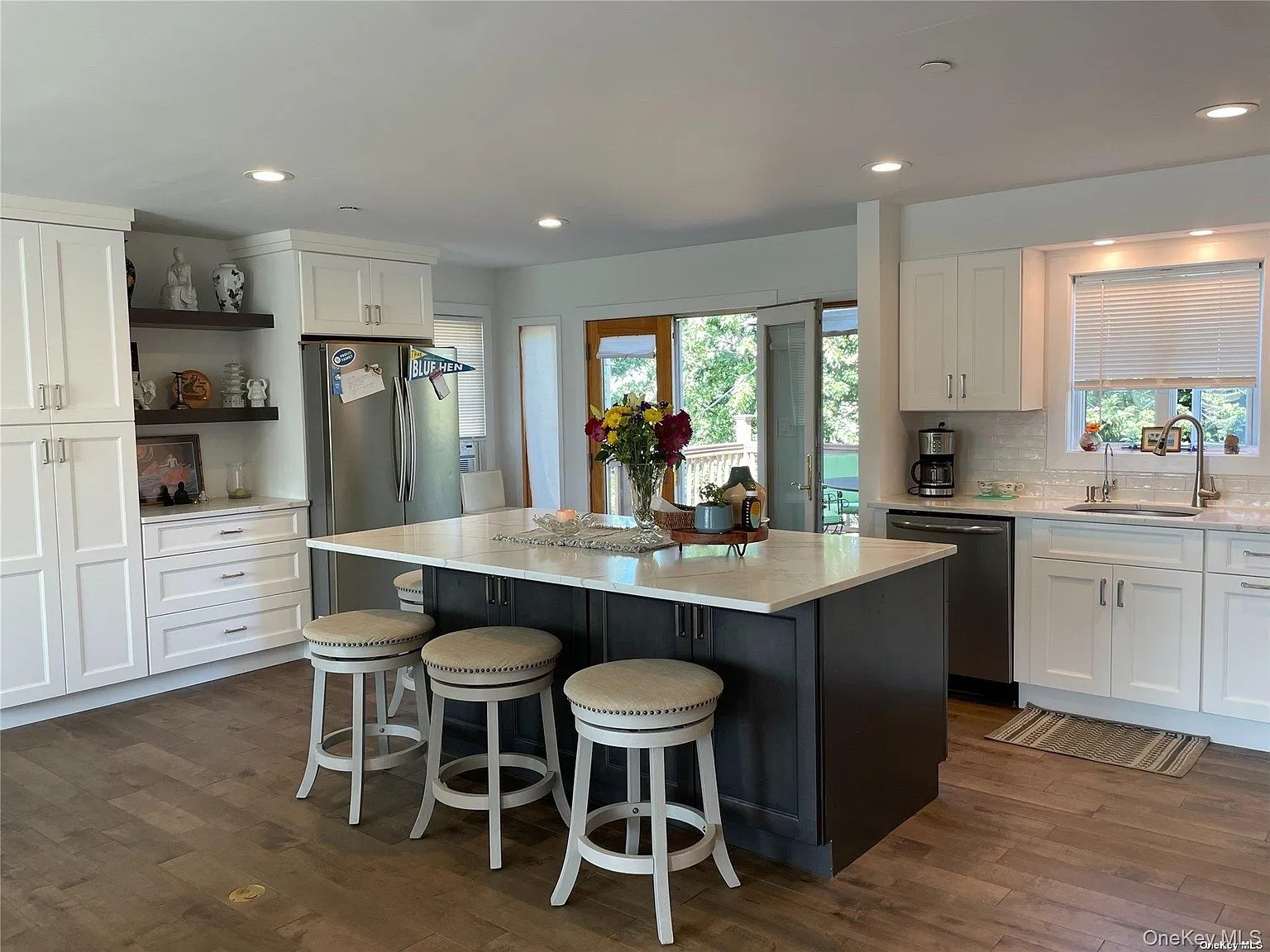 3 bed, 2.0 bath, 1200 sqft, $4,500 — Photo 3