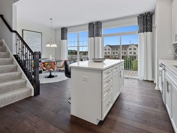 4th image of 2599 Martini St