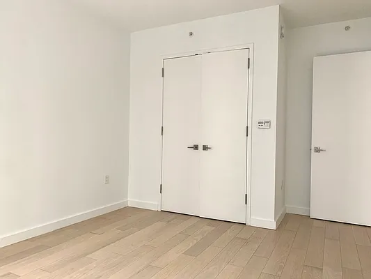 Rented by The Dermot Realty Management Company | media 27