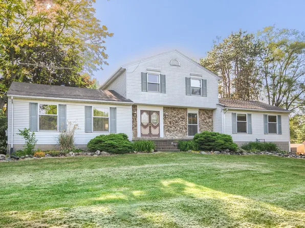 74343 McKay Rd, Romeo, MI 48065