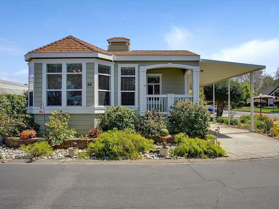 1st image of 84 Park Dr #84