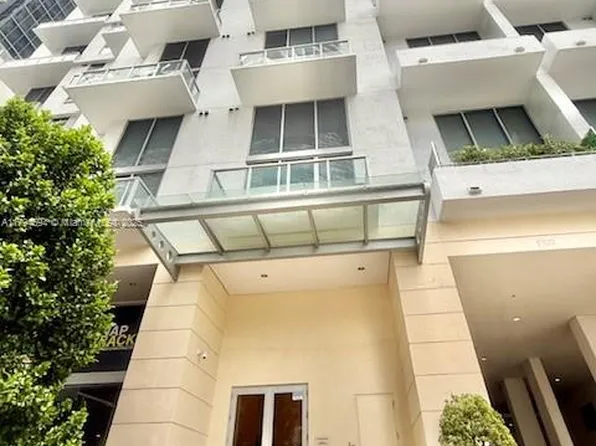 1050 Brickell Ave APT 1602, Miami, FL 33131