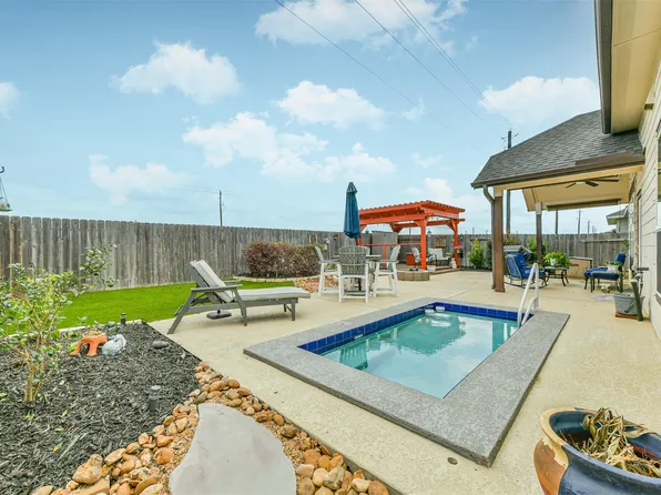 4623 Painted Bunting Ln, Baytown, TX 77521