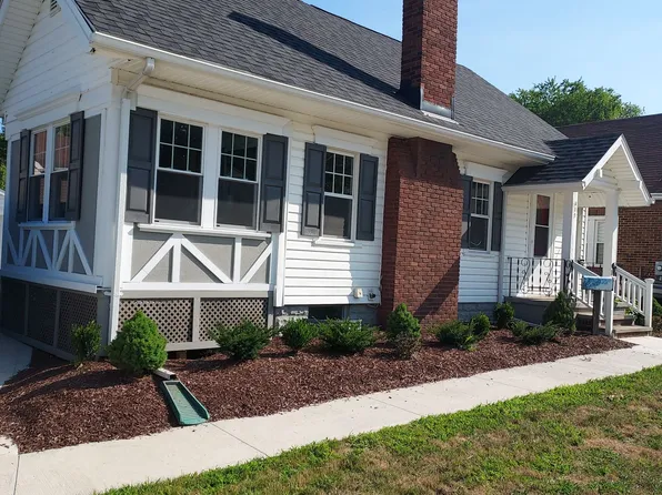 489 Stanford St, Akron, OH 44314