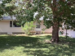 1403 P St, Aurora, NE 68818