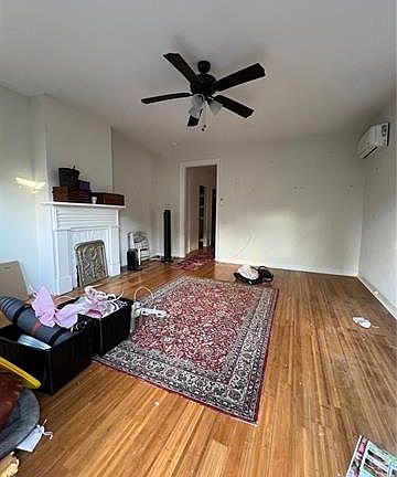 5th image of 527 Spain St