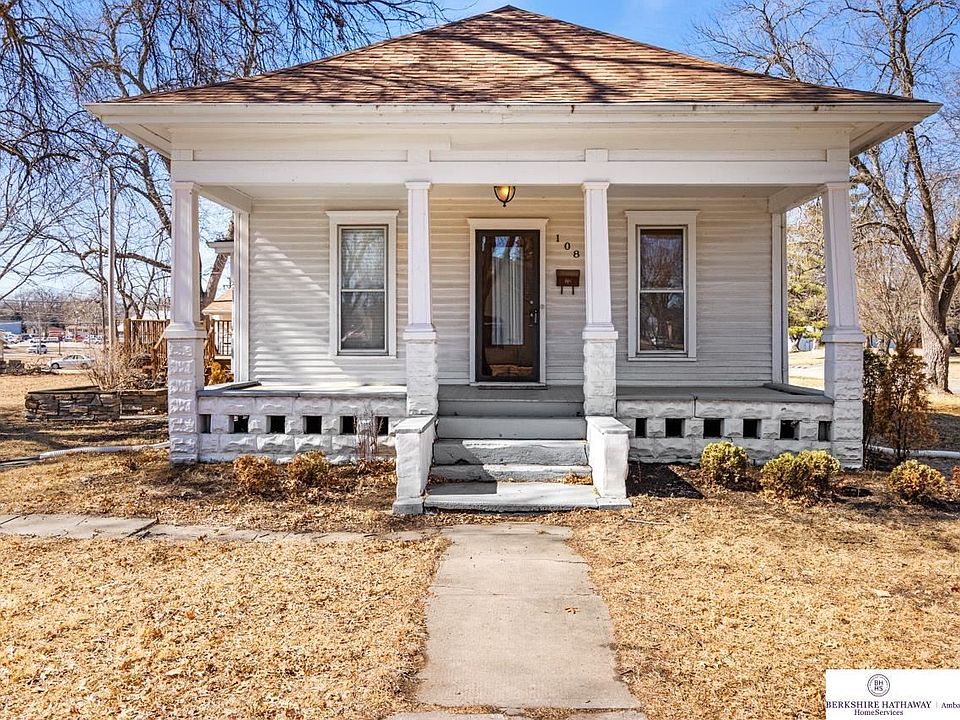 1st image of 108 N 21st St