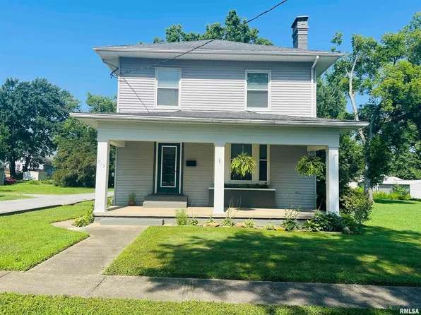 715 S McKinley St, Harrisburg, IL 62946