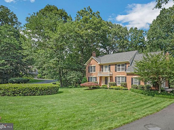3rd image of 6293 Homar Pond Ct