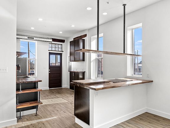 4th image of 736 N Euclid Ave #B