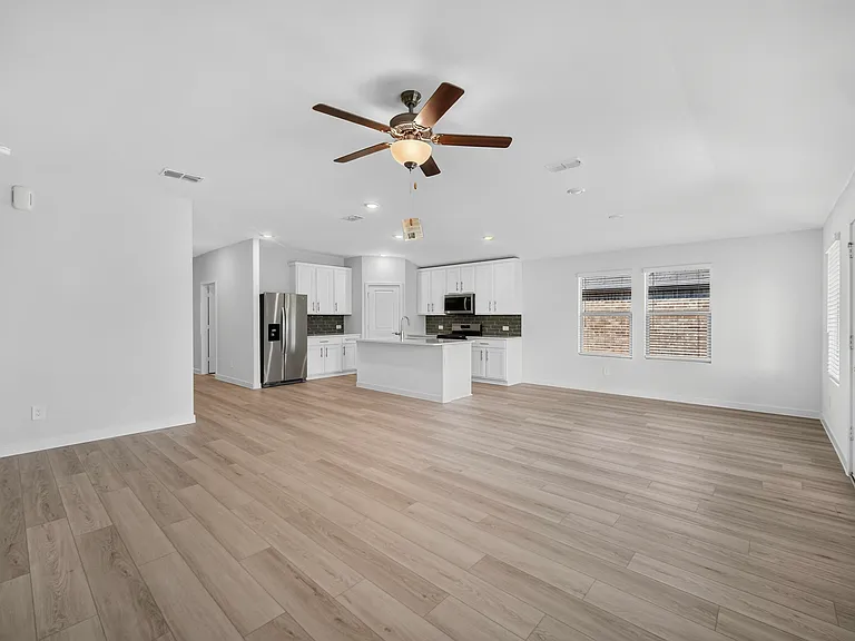 1934 Furlong Dr — Photo 8