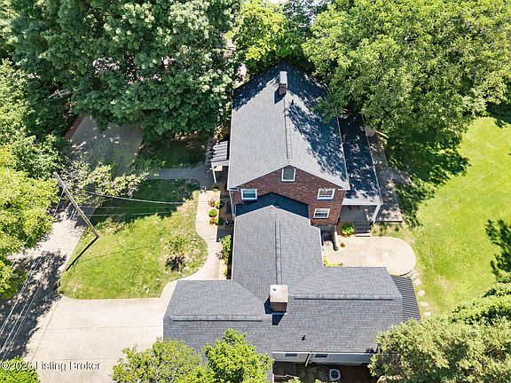 5th image of 2420 Top Hill Rd