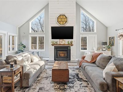 97 Angell Rd, Cumberland, RI, 02864