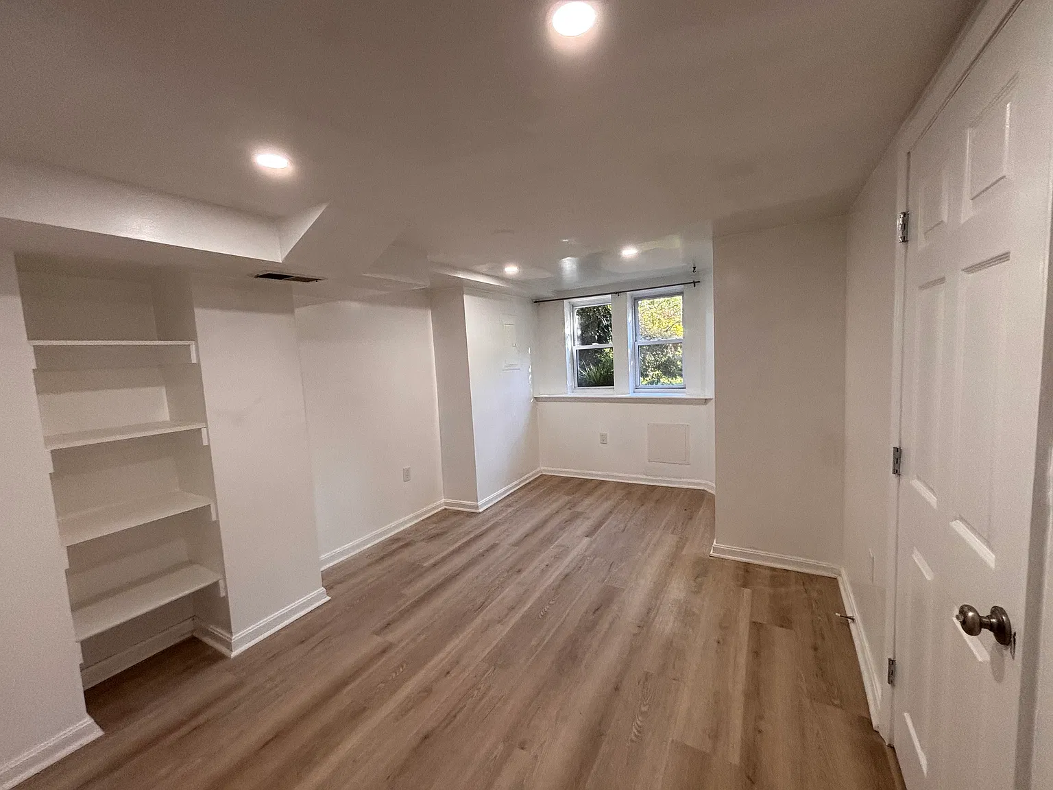 1215 Girard St NW — Photo 4