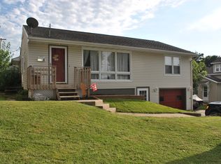 117 W 13th St, Carroll, IA 51401